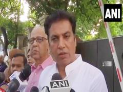 
      
      Delhi Congress opposes extension to mayor
      
      
