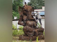 
      
      South East Central Railway crafts giant Ganesh idol from scrap
      
      