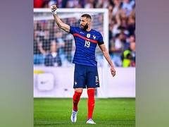 
      
      Karim Benzema: