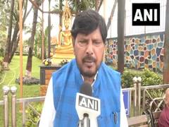 
      
      J-K: Ramdas Athawale's RPI(A) likely to contest 16-17 seats
      
      