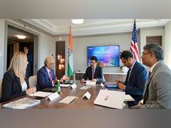 
      
      MK Stalin signs MOUs signs MOUs for Rs 200 crores with Eaton 
      
      