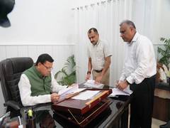 
      
      Uttarakhand CM Dhami inspects police headquarters
      
      