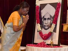 
      
      Prez Murmu pays tributes to Dr Sarvepalli Radhakrishnan 
      
      