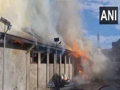 
      
      J-K: Fire breaks out at garment factory in Ganderbal
      
      