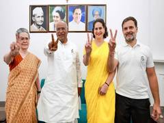 
      
      J-K: Kharge, Sonia, Rahul among Congress' 40 star campaigners
      
      