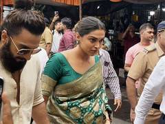 
      
      Deepika Padukone, Ranveer Singh visit Siddhivinayak Temple
      
      
