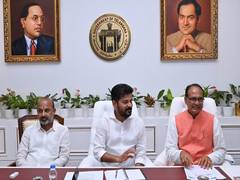 
      
      Telangana floods: CM Reddy meets Shivraj Chouhan, Bandi Sanjay
      
      