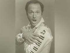 
      
      Screamin’ Scott Simon, iconic 'Sha Na Na' pianist dies at 75
      
      