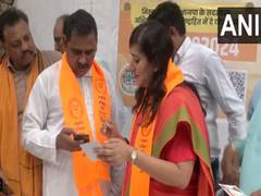 
      
      Bansuri Swaraj and Smriti Irani held membership drive in Delhi
      
      