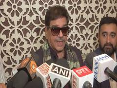 
      
      Shatrughan Sinha on RG Kar rape-murder case
      
      