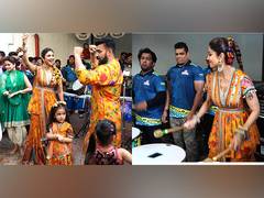 
      
      Shilpa Shetty dancer her heart out at Ganpati visarjan
      
      