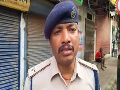 
      
      BJP leader Munna Sharma shot while resisting chain-snatching
      
      