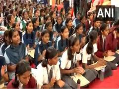 
      
      Ganesh Chaturthi: Large number of girls recite 'Atharvashirsha'
      
      