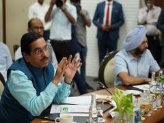 
      
      India needs Rs 30 lakh cr investment to achieve 500 GW renewables
      
      