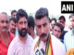 
      
      J-K Polls: BJP's Pawan Khajuria demands change of candidate on Ud
      
      