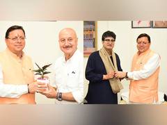 
      
      Uttarakhand CM  meets CBFC chairman Prasoon Joshi, Anupam Kher
      
      