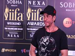 
      
      SRK sports edgy new look at IIFA 2024 pre-event
      
      