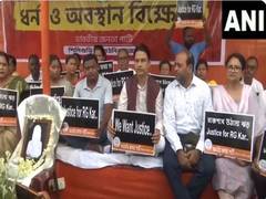 
      
      BJP leaders in Siliguri hold protest against RG Kar incident
      
      