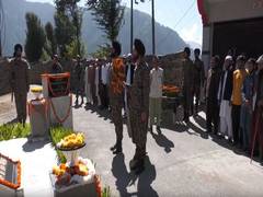 
      
      Poonch celebrates Hill Kaka Day and honours soldiers and citizens
      
      