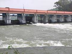 
      
      2 gates of Kaliyasot Dam, one of Bhadbhada Dam opened in Bhopal
      
      