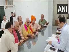 
      
      BJP's Karnal Jagmohan Anand files nomination from Karnal
      
      