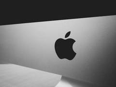 
      
      iOS 18 introduces enhanced iCloud Mail 
      
      