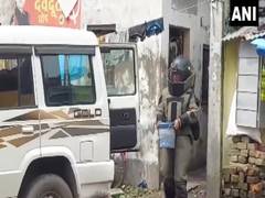 
      
      West Bengal: Crude bombs found in a house in North 24 Parganas
      
      