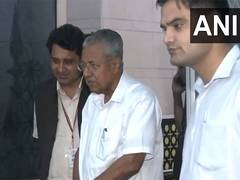 
      
      Kerala CM arrives in Delhi to pay last respects to Yechury
      
      