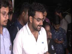 
      
      Kolkata doctors criticize Bengal CM over denial of live telecast
      
      