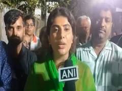 
      
      BJP MLA Rivaba Jadeja makes ladoos during Jamnagar visit 
      
      
