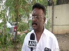 
      
      BRS leader Sravan accuses Telangana CM of distorting history
      
      