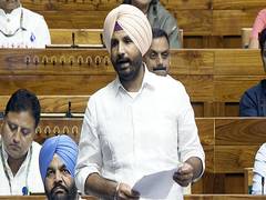 
      
      Punjab Congress chief Warring lashes out at Ravneet Bittu
      
      