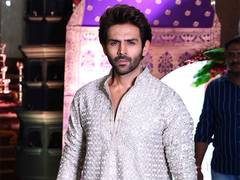 
      
      Kartik slays desi look at Eknath Shinde's Ganesh Puja celebration
      
      