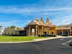 
      
      BAPS Swaminarayan Temple vandalised, India raises matter with US
      
      