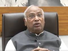 
      
      Mallikarjun Kharge writes to PM Modi over NDA leaders on Rahul
      
      