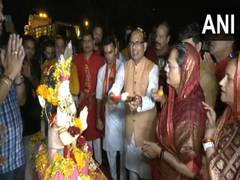 
      
      Shivraj Singh Chouhan attends Ganpati Visarjan in Bhopal
      
      