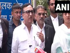 
      
      Complaint filed against BJP Ravneet Singh for threat remarks 
      
      