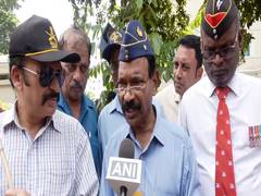 
      
      5 cops suspended for assault of Army Major and fiancee
      
      