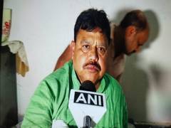
      
      MP Minister Tomar stays overnight at govt school with people
      
      
