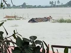 
      
      Water level in River Ganga rises above Sarsaiya Ghat in Kanpur
      
      