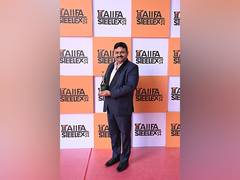 
      
      Suresh Goyal Honoured with Excellence in Market Presence Award
      
      
