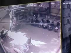 
      
      Truck falls upside down in premises of city post office in Pune
      
      