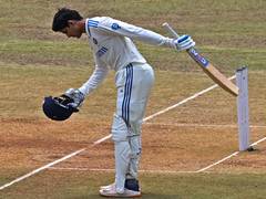 
      
      Tamim lauds Gill for 