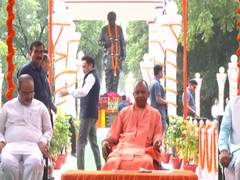 
      
      CM Yogi Adityanath unveils statue of Pandit Deen Dayal Upadhyaya 
      
      