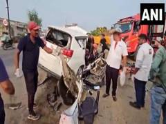 
      
      Car rams into trailer truck, kills seven
      
      
