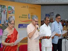 
      
      Ashwini Vaishnaw attends 'Swachhta Hi Seva' campaign in Delhi
      
      