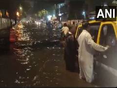 
      
      Severe waterlogging witnessed in several parts of Mumbai
      
      
