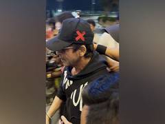 
      
      Chaos at Mumbai airport as Shah Rukh Khan heads for IIFA 2024
      
      