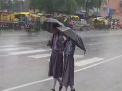 
      
      CM Yogi Adityanath orders relief work in rain affected areas 
      
      