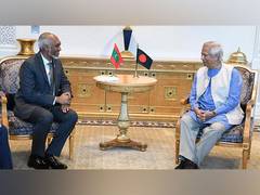 
      
      Bangladesh Chief Adviser Yunus meets Maldives President Muizzu
      
      